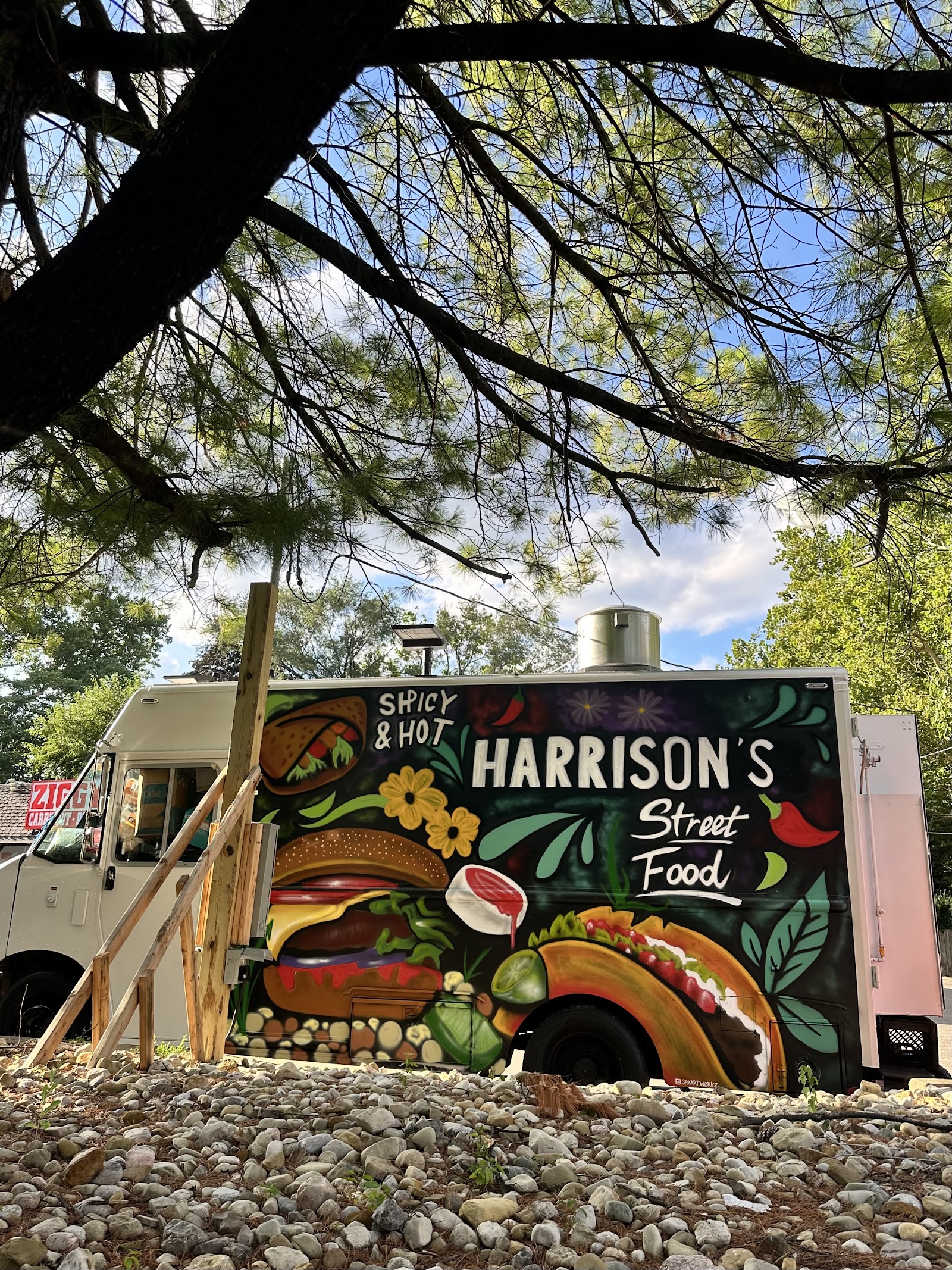 Harrison's Food Truck mural, parked in front of Ziggy's