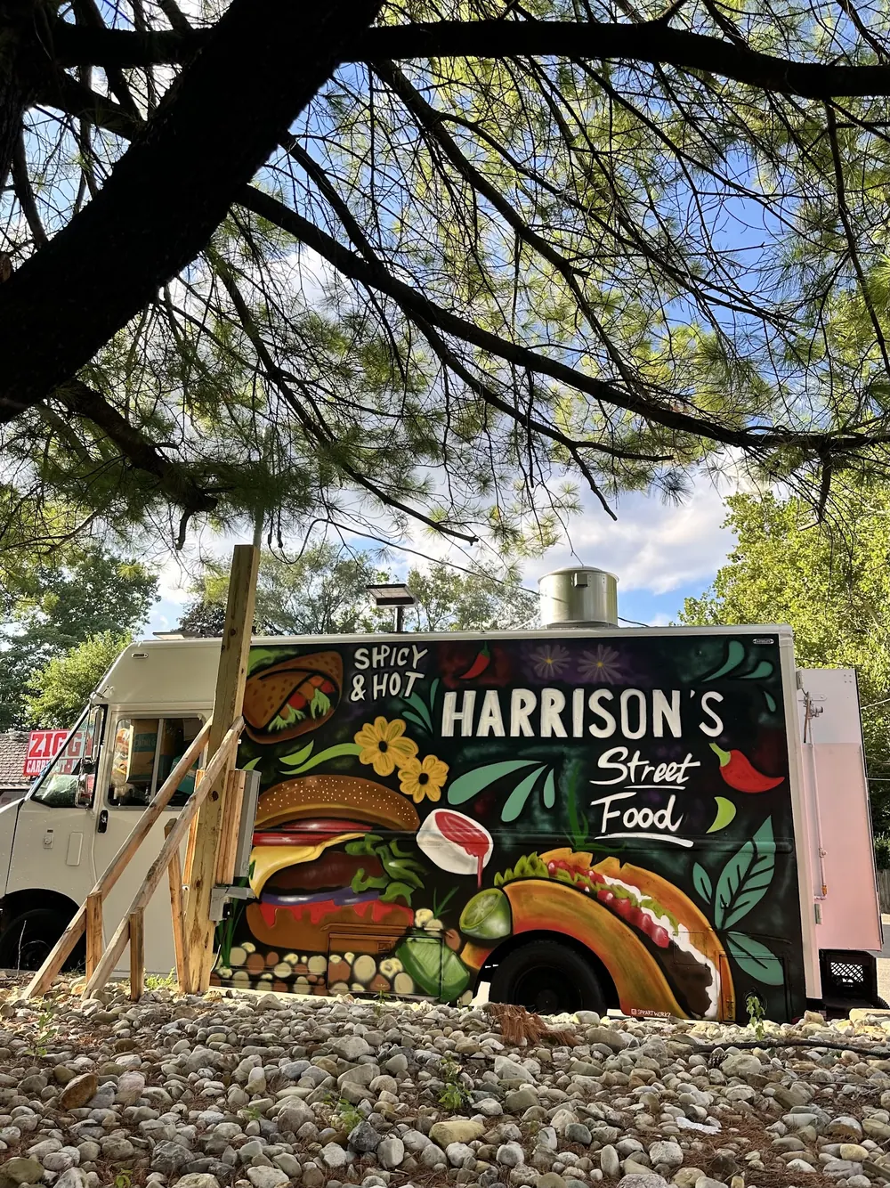Harrison's Food Truck mural, parked in front of Ziggy's
